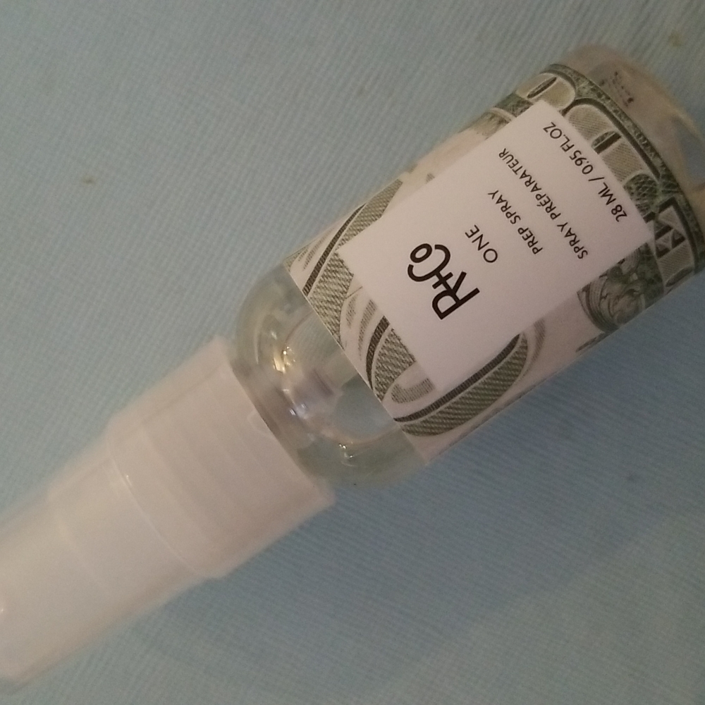 4/25 bundle item. R+Co ONE Prep Spray